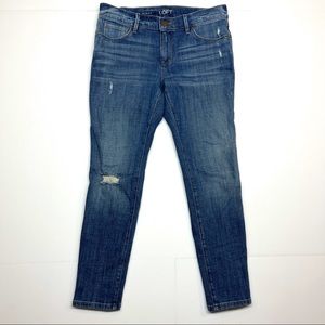 Ann Taylor Loft Relaxed Distressed 4P jeans